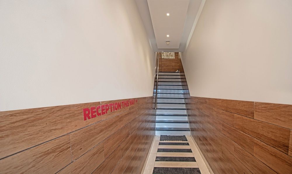 Itsy Hotels P Grand 2