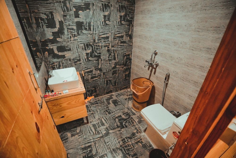 Minikins - Resorts & Restaurant 3