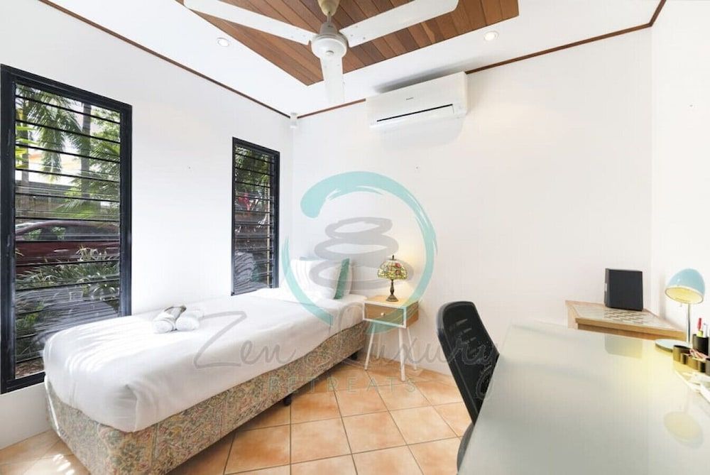 ZENLUX - 3-Story Corporate Golf Retreat 3