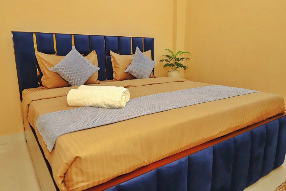 Roomshala 072 Hotel Starlight 3