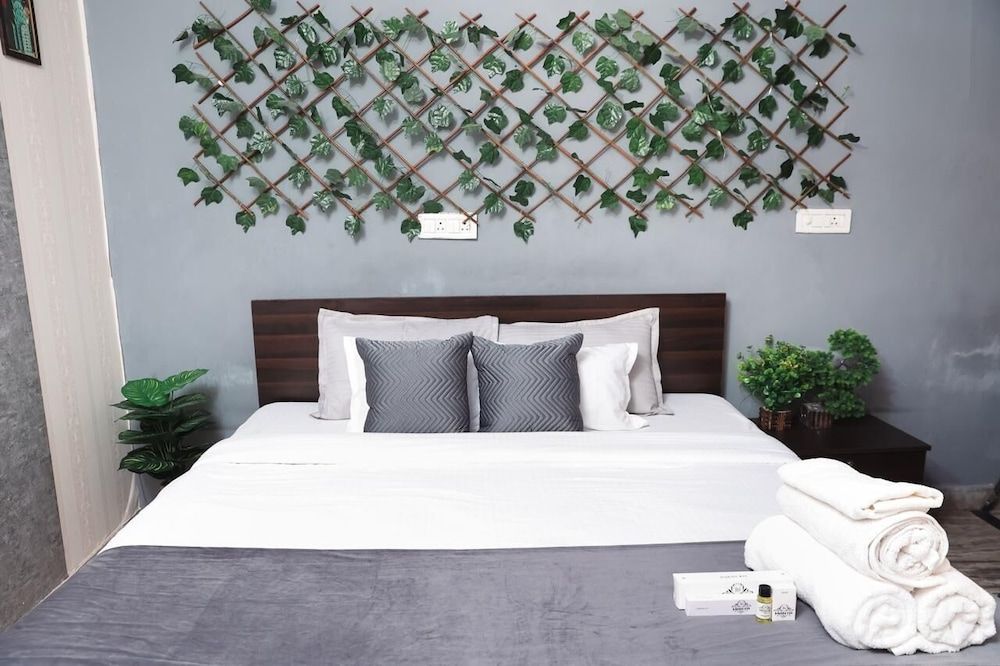 Roomshala 081 Manya Residency 2