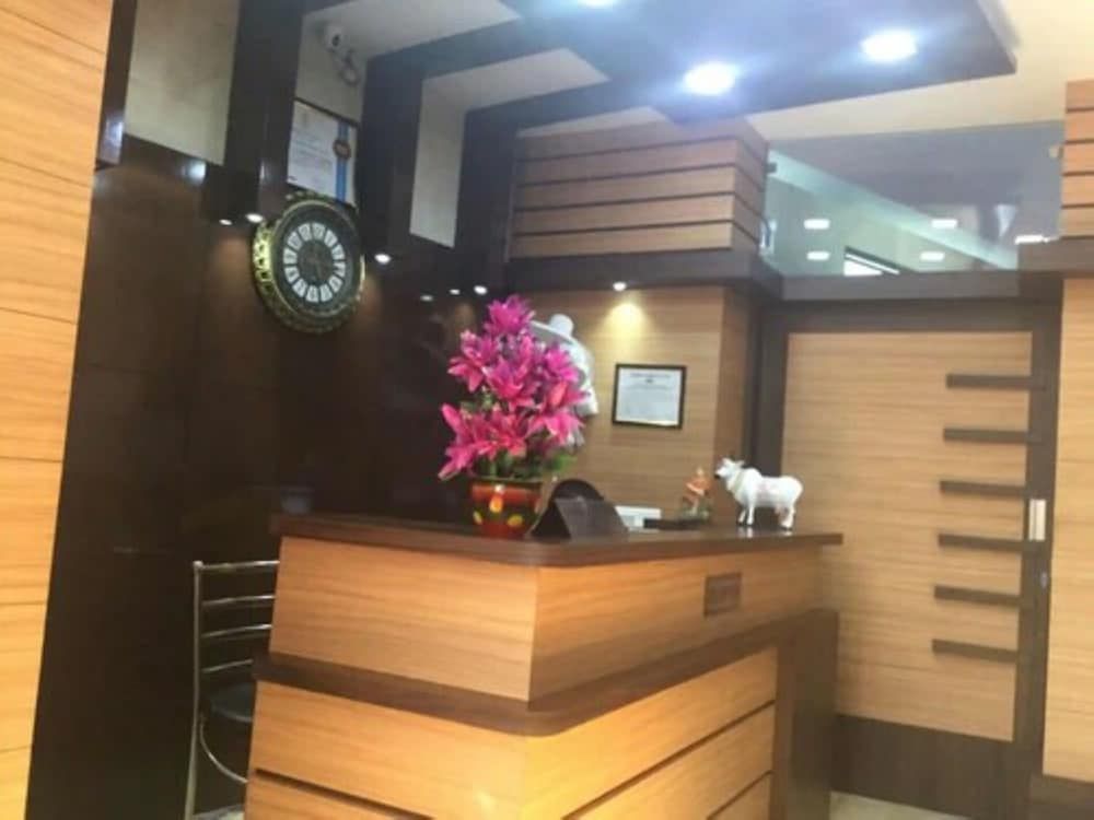 Goroomgo Panja Guest House Kolkata 2