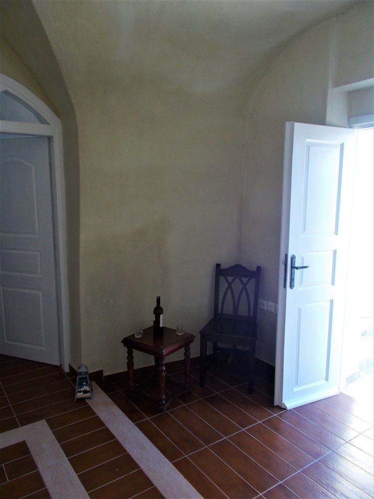 Loukas Kontos Traditional House 2