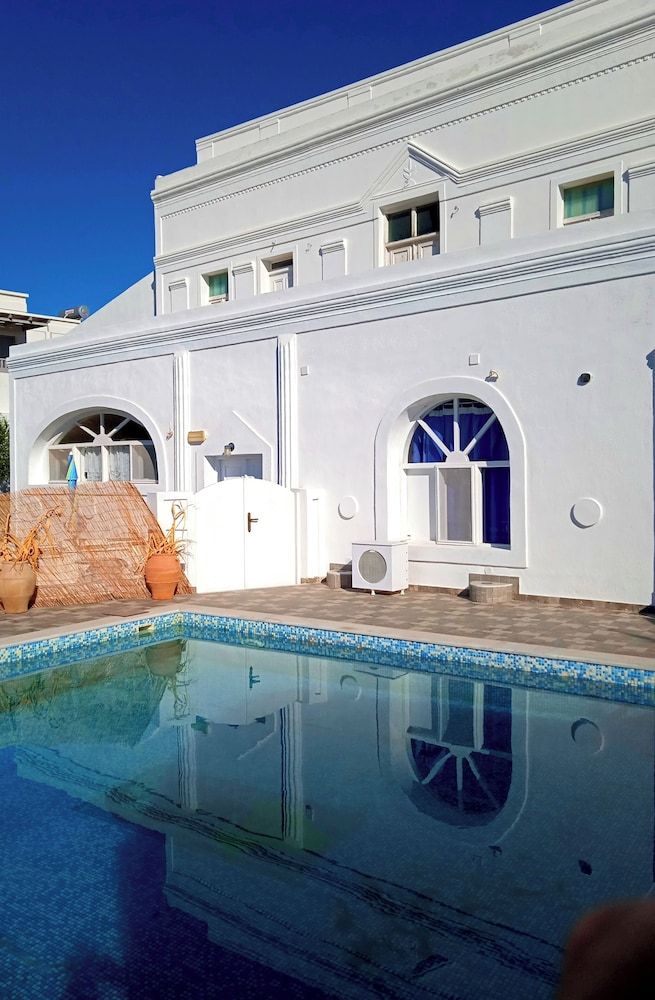 Loukas Kontos Traditional House