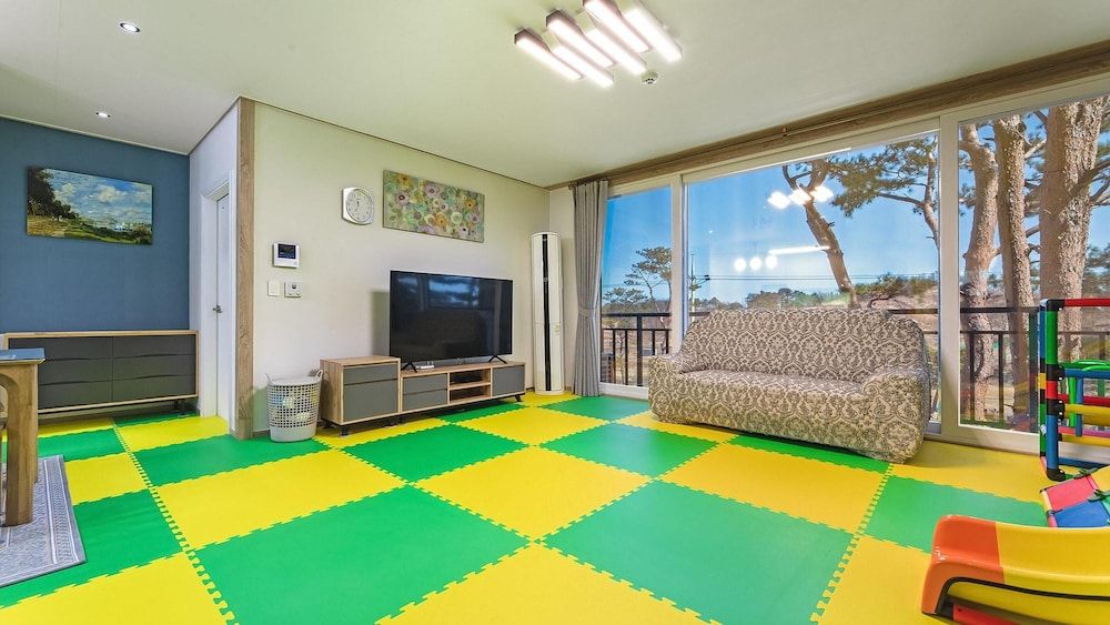 Goseong Pinetree Pension 3