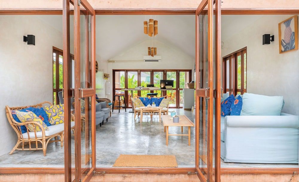 The Little White Bird Traveller Hostel 2