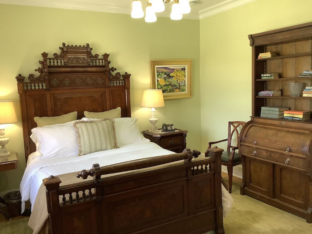 Manoir Chamberland (Adults Only, No Pets) 3