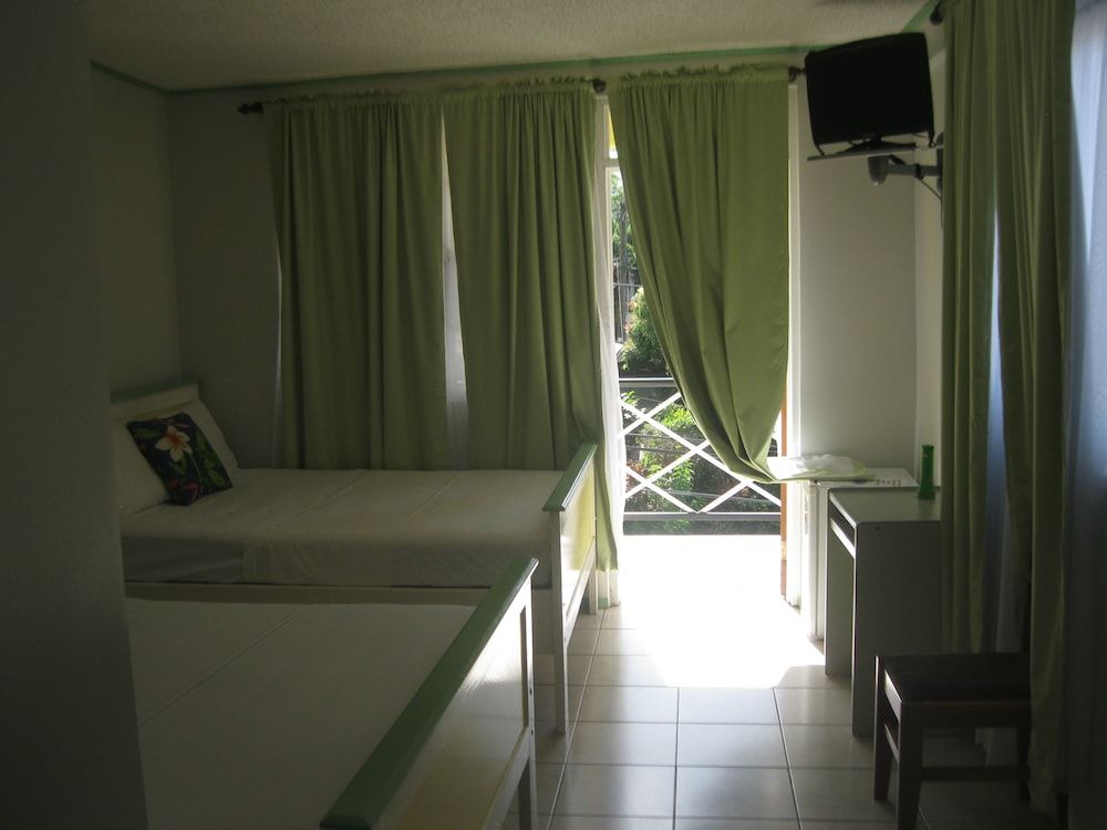 Mr. Clean Bed and Breakfast 2