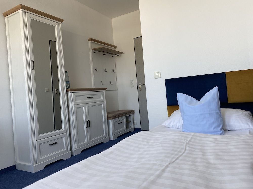 Hotel Am Kai 334 3