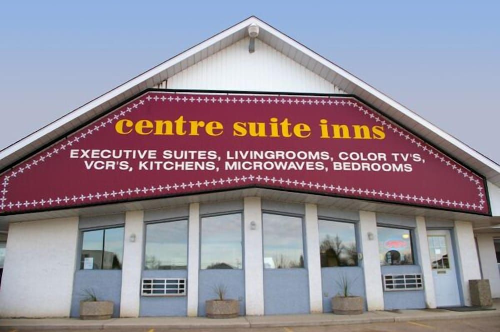 Centre Suites Inns Motel