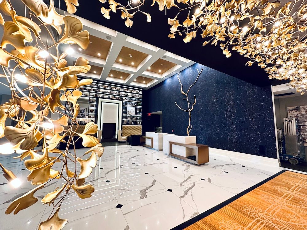 Chez Hotel Arlington Heights 3