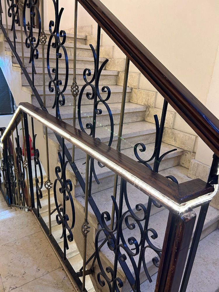 Pyramids Road Guest House 2