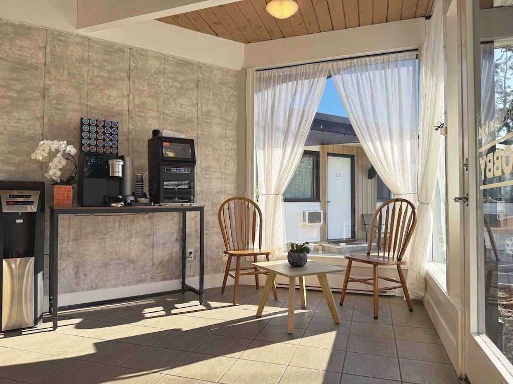 Departure Bay Motel 3