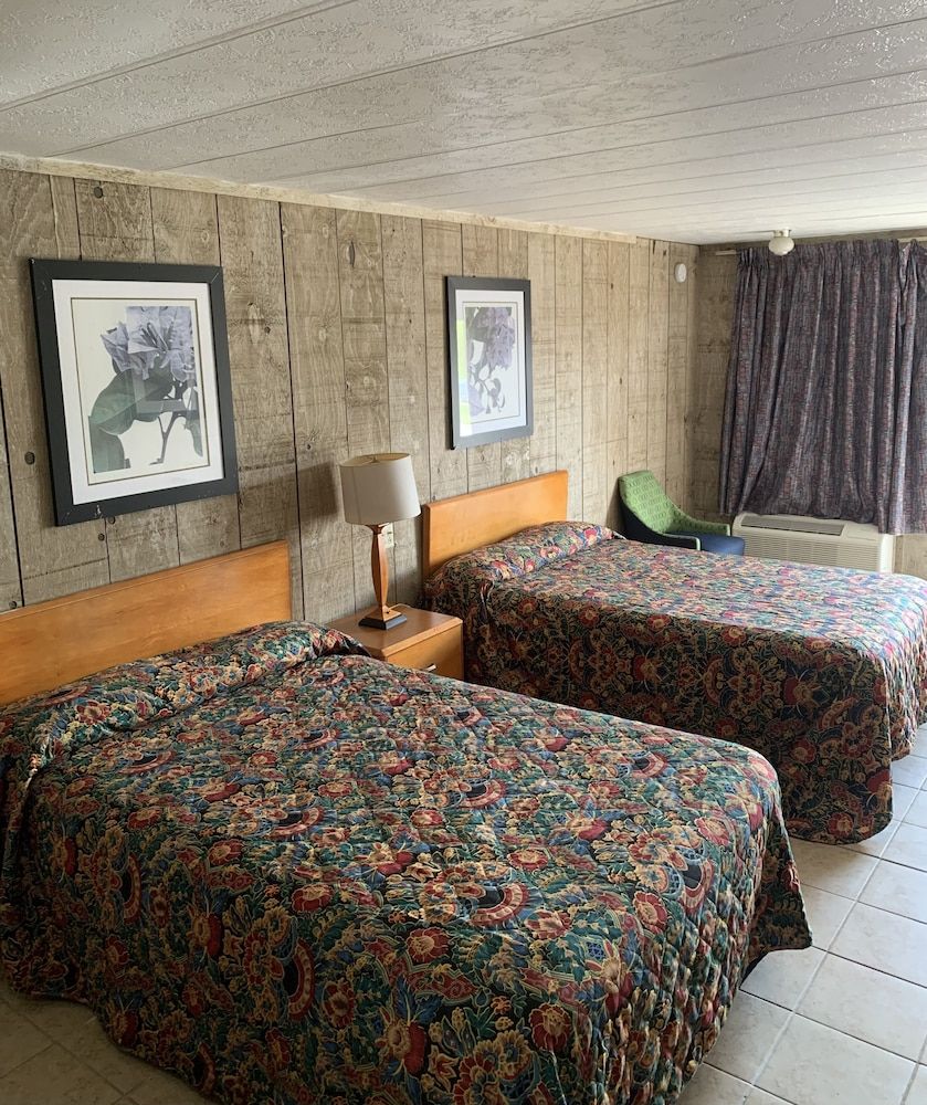 Loma Alta Motel 2
