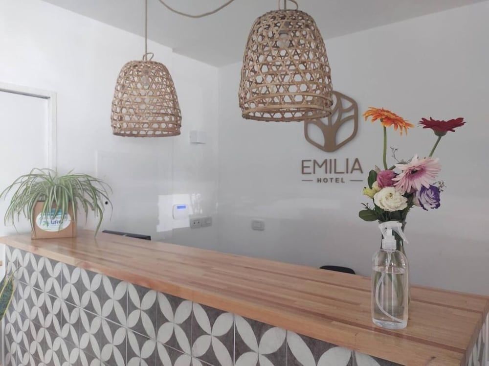 EMILIA HOTEL 2