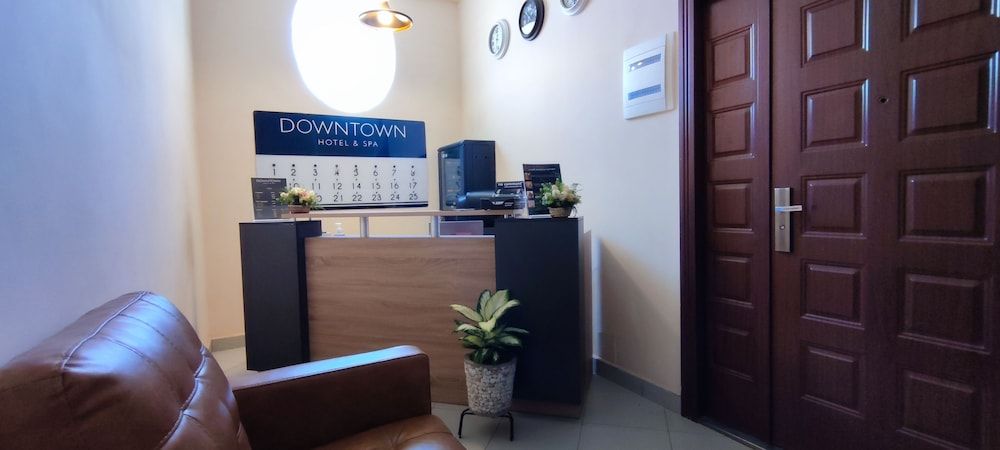 DOWNTOWN HOTEL 2
