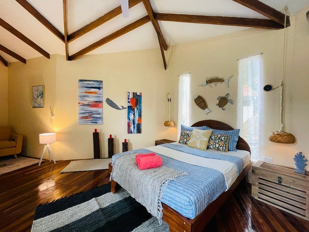 Grand Park Manuel Antonio 2