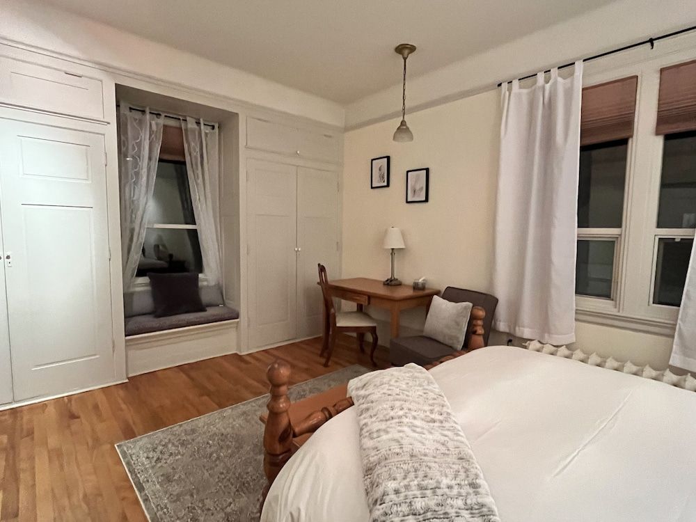 Stirling House Bed & Breakfast -1 estrellas en Kelowna