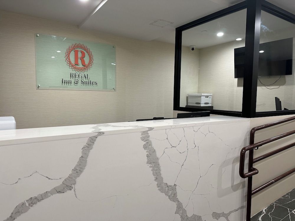 Regal Inn & Suites New York LaGuardia Hotel 3