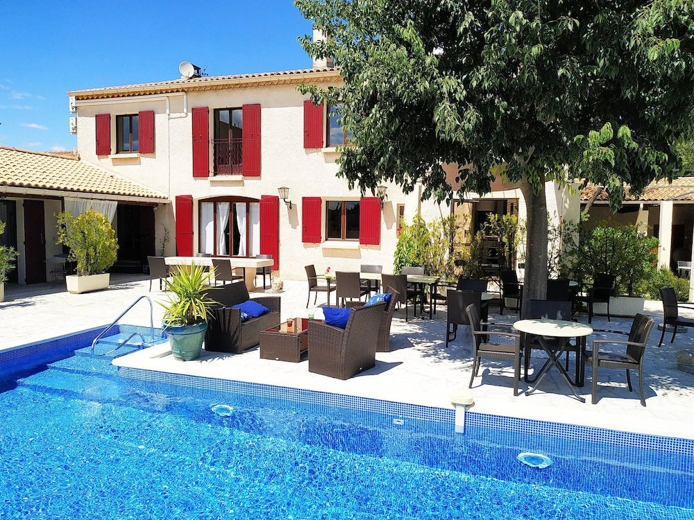 Le Mas des Amandiers 3 estrelas em Graveson