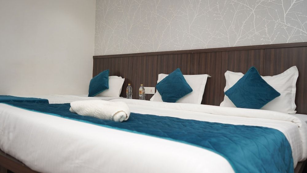 Qotel Hotel Rajouri Garden -1 estrellas en New Delhi