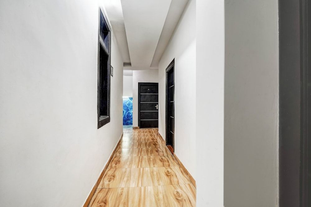 Hotel Twamev Couple Friendly Laxmi Nagar 2