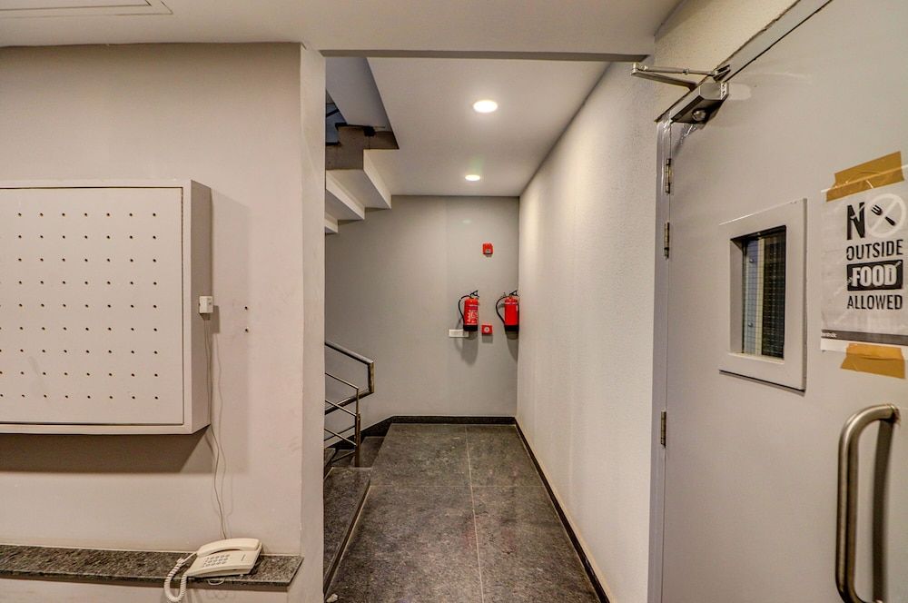 FabHotel Kirti Nagar New Delhi 3