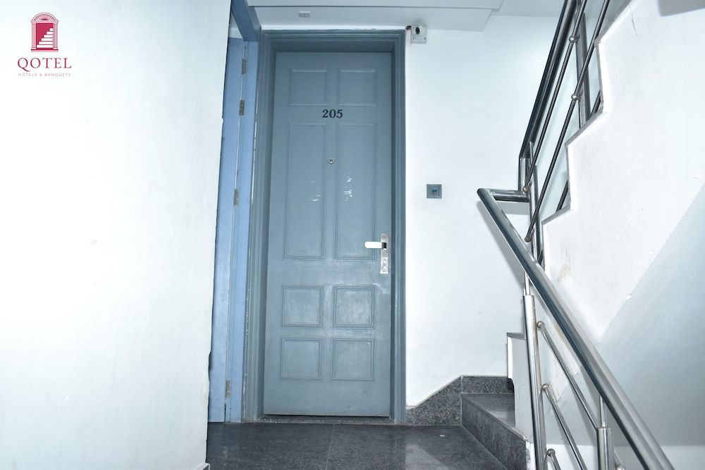 Qotel Hotel Rama Rohini Sector 24 2