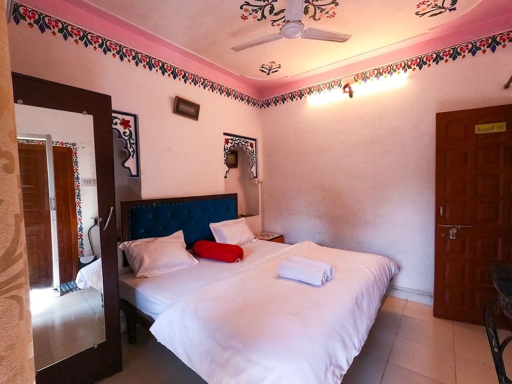 Jungle by sturmfrei Udaipur