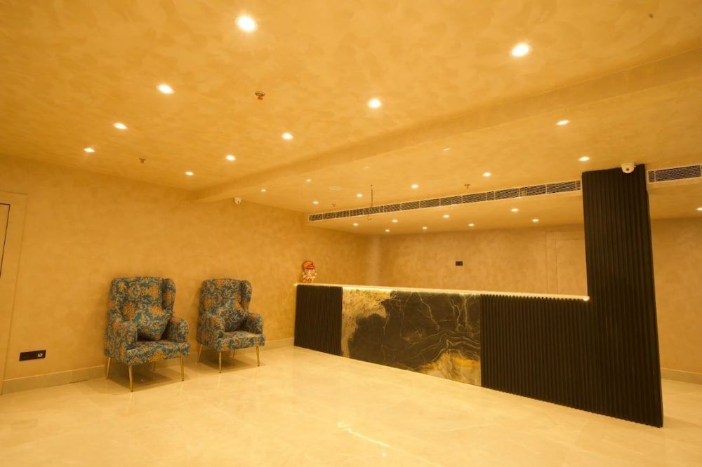 Dolphin club and Resort 2