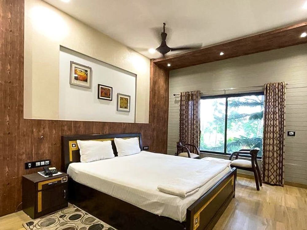 Saraswatipur Tea resort 3