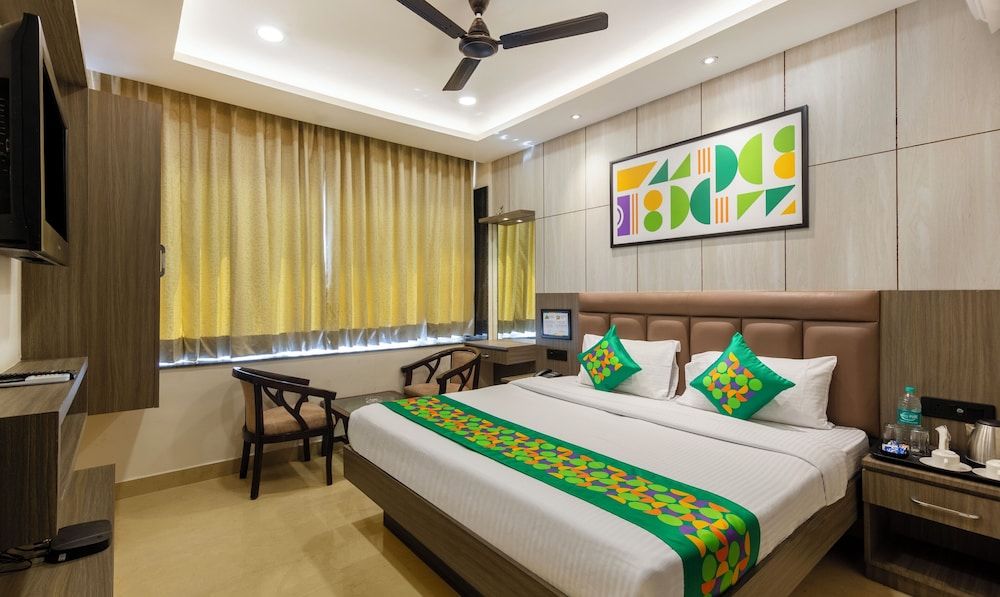 Treebo Bombay Palace