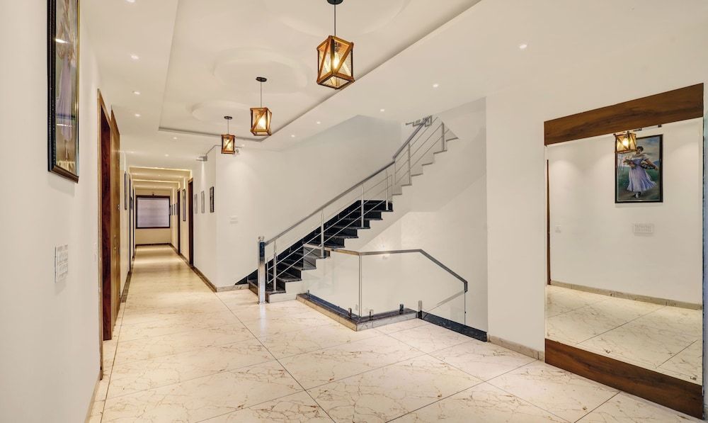 Itsy Hotels Vedansh 2