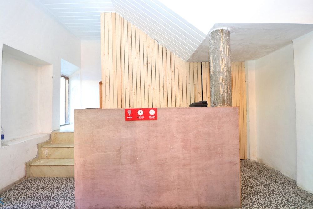 OYO 30593 Heritage Corner