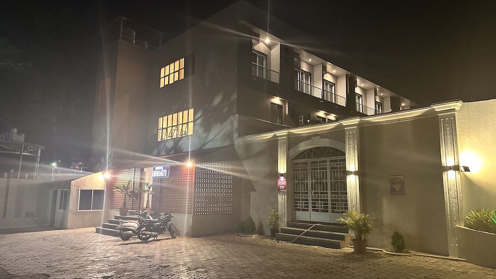 Hotel Unnati