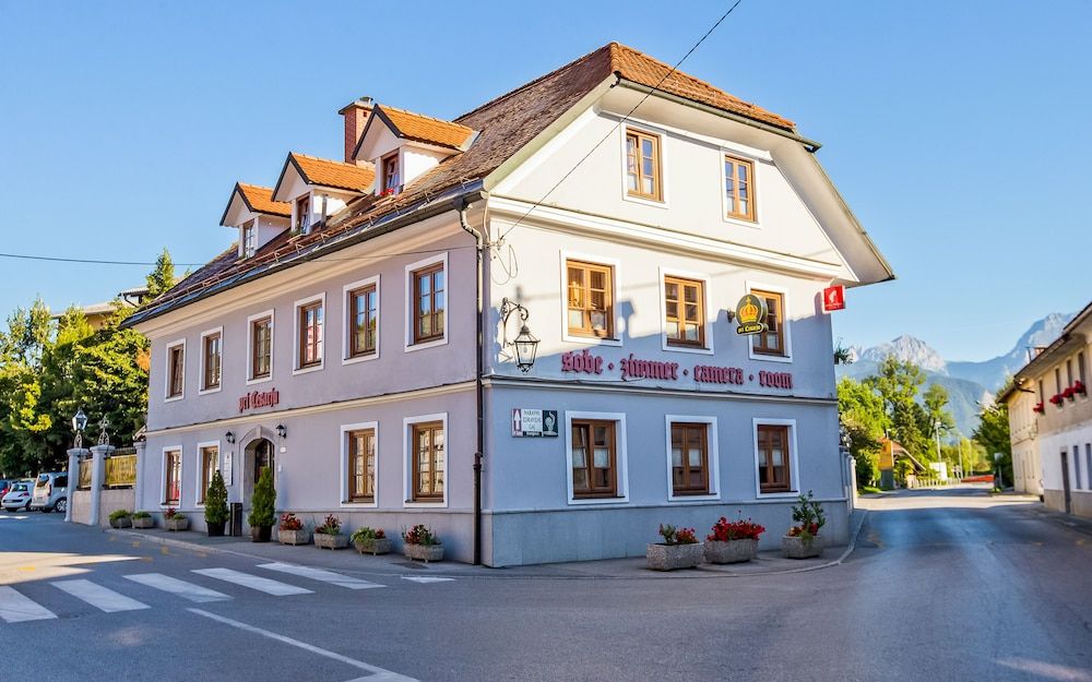 Guest House Pri Cesarju 3 estrelas em Kamnik