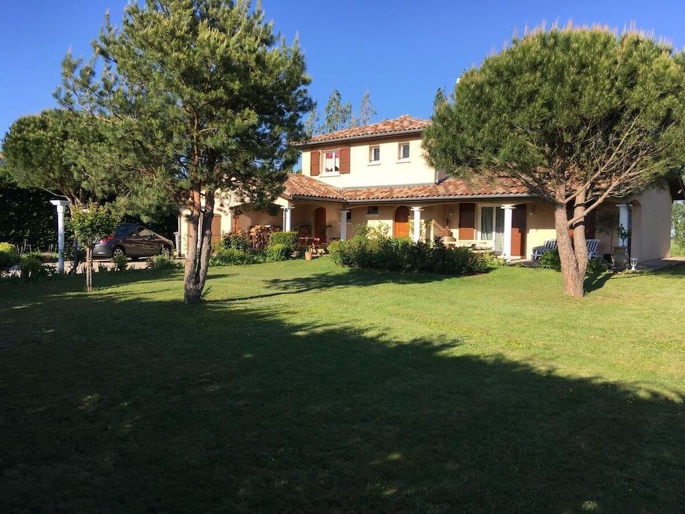 Paradis la Provence entre Vienne et Lyon -1 estrellas en Lyon