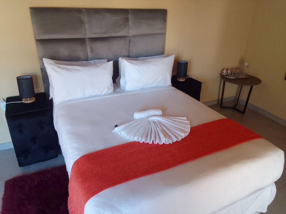 Magotlho Hotel and Resort 3