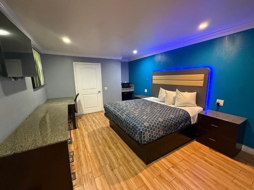 Bell Resort Motel 3
