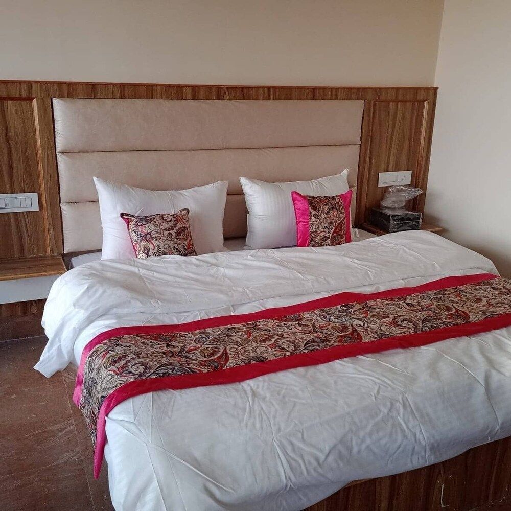 The Himalayan Odyssey and Cottages 3