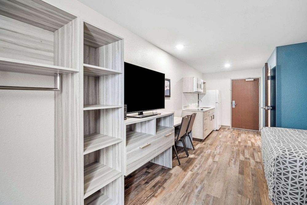 Woodspring Suites Fort Myers - Cape Coral 3 estrellas en Fort Myers
