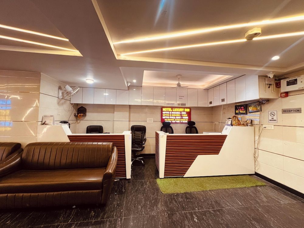 Hotel Luxury inn 3