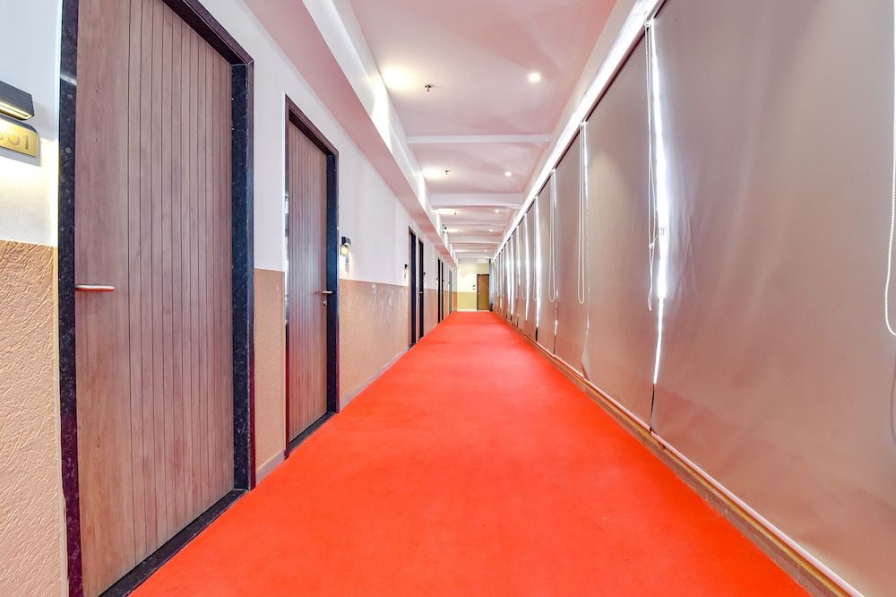 Hotel Gold Palace Inn 2