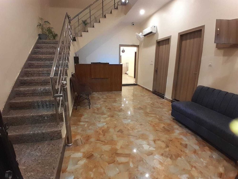 Hotel Shiv Inn By T And M Hotels 3