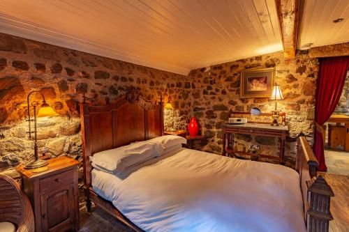 Clenaghans 3 estrelas em Portadown