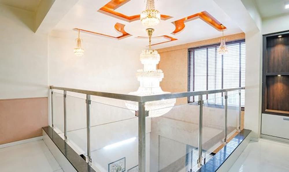 Fabhotel Rudra Residency 3