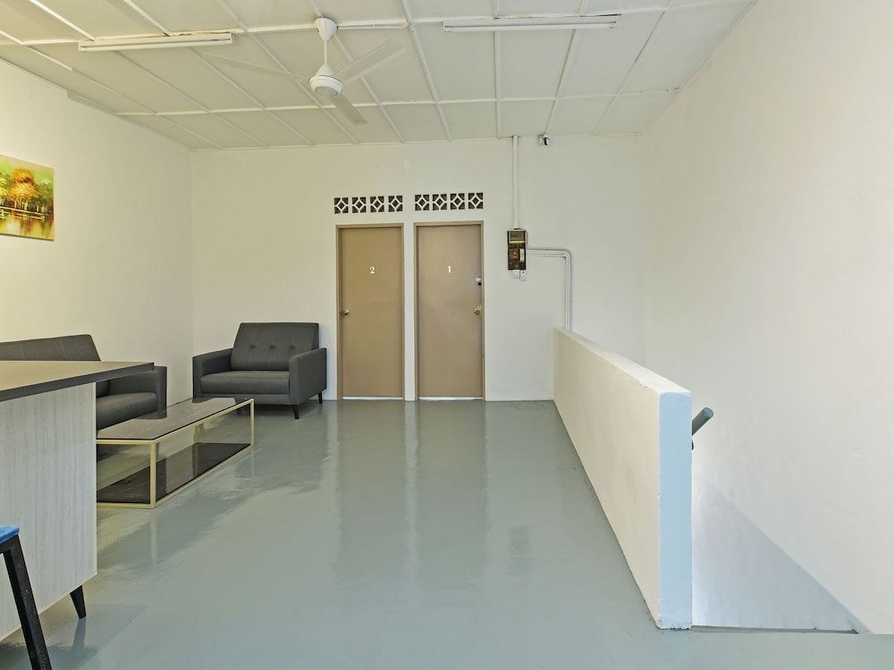 Hotel O S Homestay 2