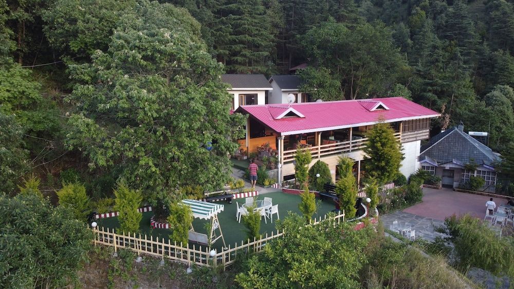 Oakwood Hamlet Resort - Shoghi - Shimla -1 estrellas en Shimla
