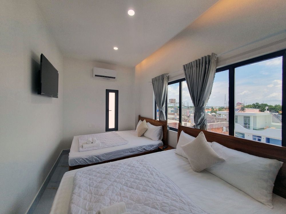 HERO HOSTEL & BILLIARDS 3