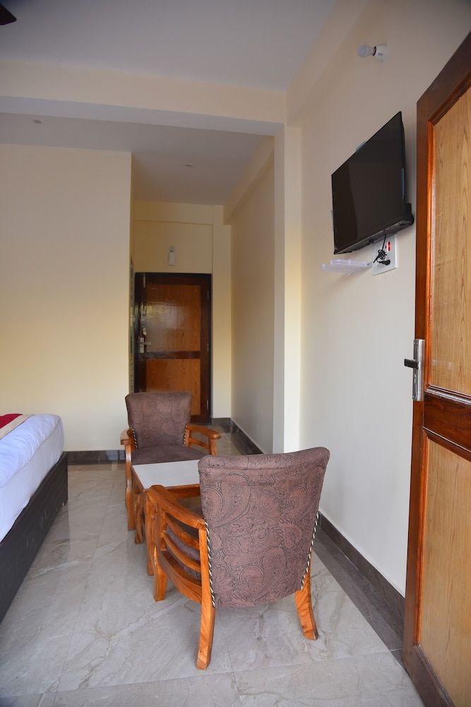 Hotel Lake Paradise Inn 3